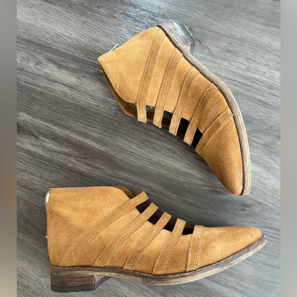 Free People Swept Away Tan Leather Ankle Booties - Picture 4 of 6